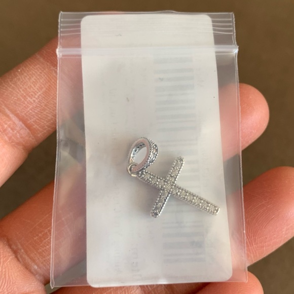 NWOT Sparkling Cross Pendant Dangle Charm CZ Sterling Silver 925 - Picture 2 of 9
